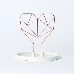 IMM Living Wire Heart Jewelry Holder
